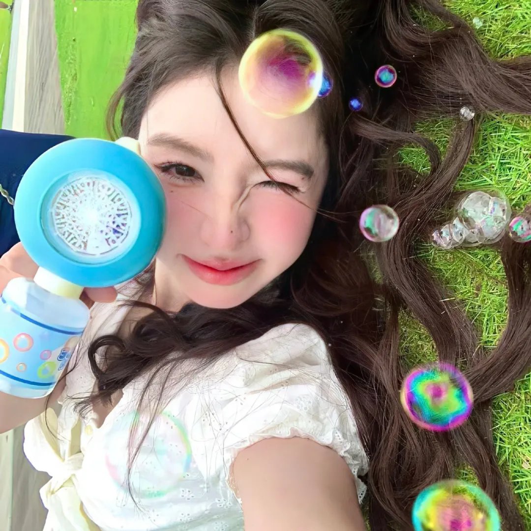 虚拟革命 海报