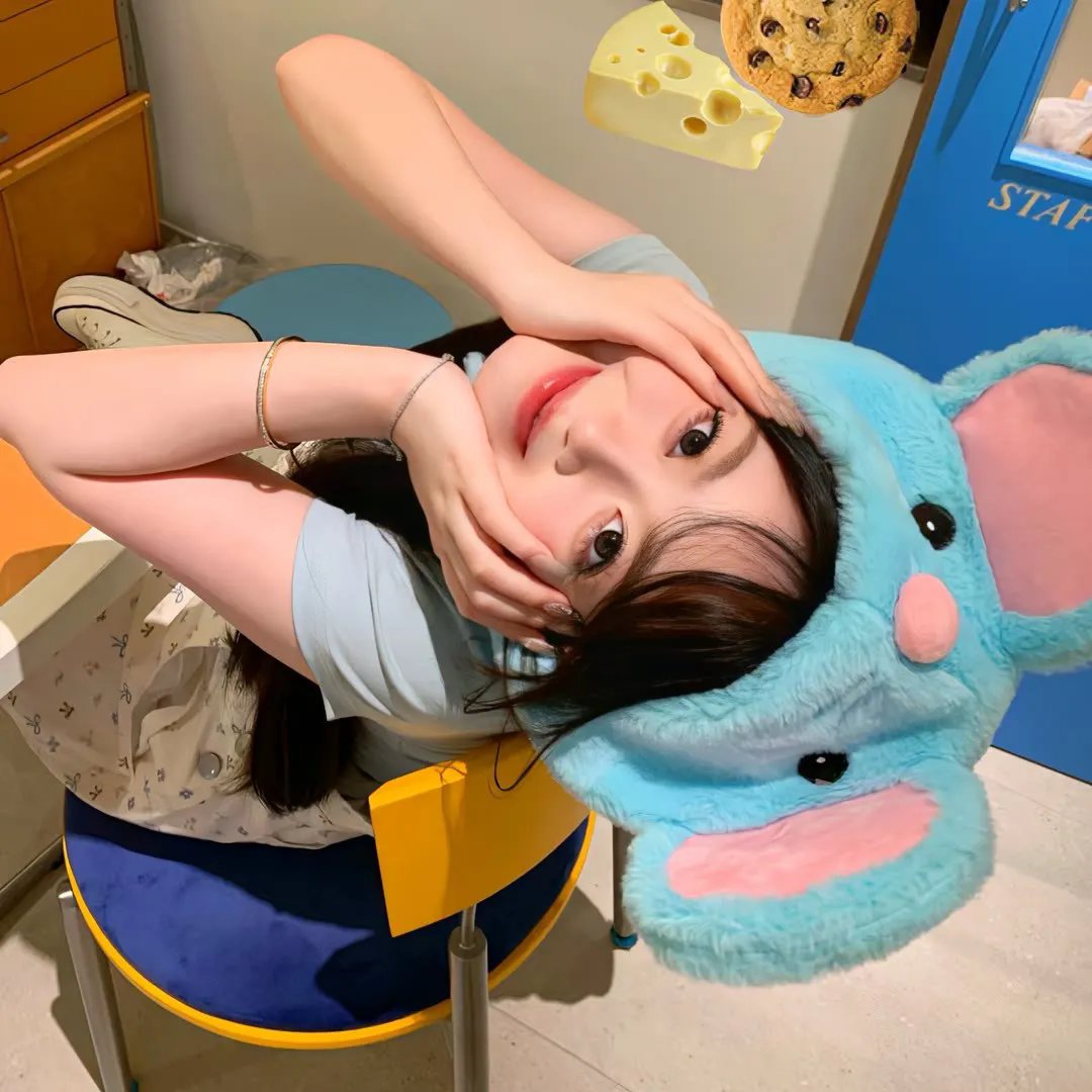 卡彼尼 海报